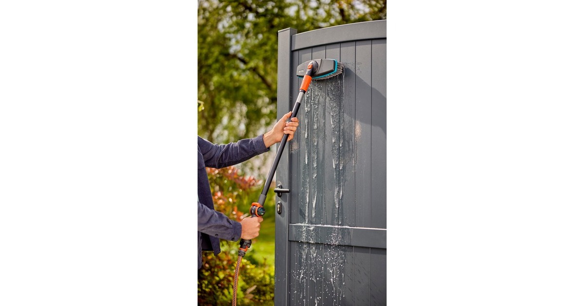 Gardena Cleansystem Stiel M: Wasserführender Reinigungsstiel, 150 cm Gardena Cleansystem Stiel M: Wasserführender Reinigungsstiel, 150 cm