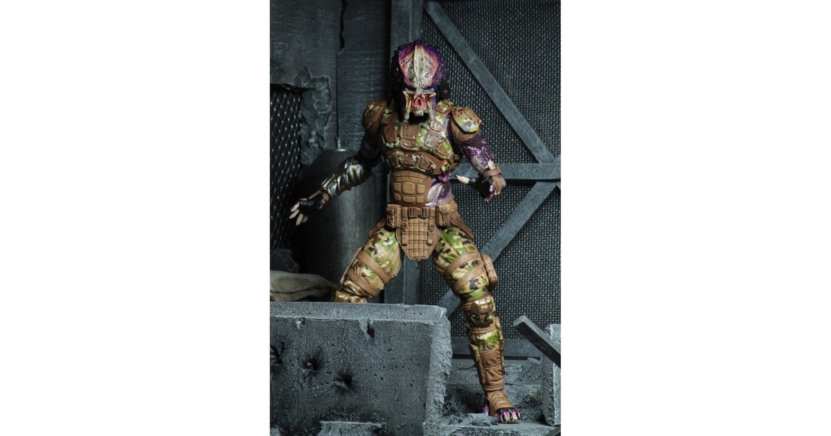 Neca Predator 2018 Predator Deluxe Ultimate Emissary 1 18 cm
