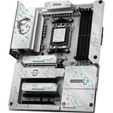 MSI  socket AM5 moederbord 