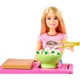 Mattel Barbie Noodle Bar Speelset en pop 