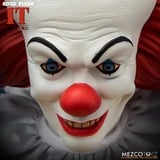 Mezco Toys IT 1990: Pennywise 18 inch Roto Plush pluchenspeelgoed 