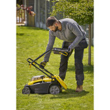 Stanley 18V V20 2x 4Ah set 37 cm grasmaaier Zwart/geel, 2 accu's  en 2 opladers inbegrepen