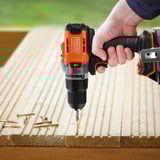 BLACK+DECKER 18V Schroefklopboormachine + 18V Excentrische schuurmachine Bundel Zwart/oranje