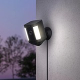 Ring Spotlight Cam Plus Plug-in beveiligingscamera Zwart