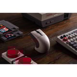 8BitDo Retro R8 Mouse - N Edition Grijs/rood, 50 - 26000 DPI, Bluetooth / USB-C / 2.4 GHz
