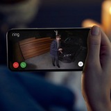 Ring Spotlight Cam Plus Plug-in beveiligingscamera Wit