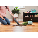 BLACK+DECKER HLVC320B11-QW 12V 2.0Ah Slim Handvac Kruimeldief handstofzuiger Zwart, Incl. Laadstation