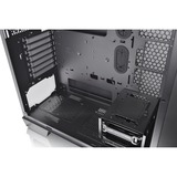 Thermaltake View 300 MX Tower-behuizing Zwart | 2x USB-A 3.2 (5 Gbit/s) | 1x USB-C 3.2 (10 Gbit/s) | 1x Audio | Window-kit