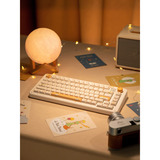 Iqunix ZX75 Sunset Ponder Wireless Mechanical Keyboard Lichtgeel, US lay-out (QWERTY), IQUNIX Little Prince, 75%, RGB leds, Hot-swappable, Double-shot PBT, 2.4GHz | Bluetooth 5.1 | USB-C