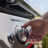 Weber Genesis E-335W gasbarbecue Zwart, 3 branders, 2 Boost-branders, Sear Zone, Propaan