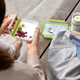 Emsa Clip & Go Brunchbox 1,2 L lunchbox Lichtgroen/transparant, Met roosterinzetstuk voor 2e niveau, extra inzetstuk voor snacks.
