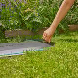 GARDENA Undercover slangenbox RollUp M, 20 meter slanghaspel Zwart/turquoise