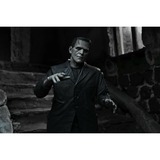 Neca Universal Monsters: Ultimate Black and White Frankenstein's Monster 7 inch Action Figure speelfiguur 