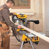 DEWALT Paneelzaag DWS 780 kap- & verstekzaag Geel, 1.675 Watt