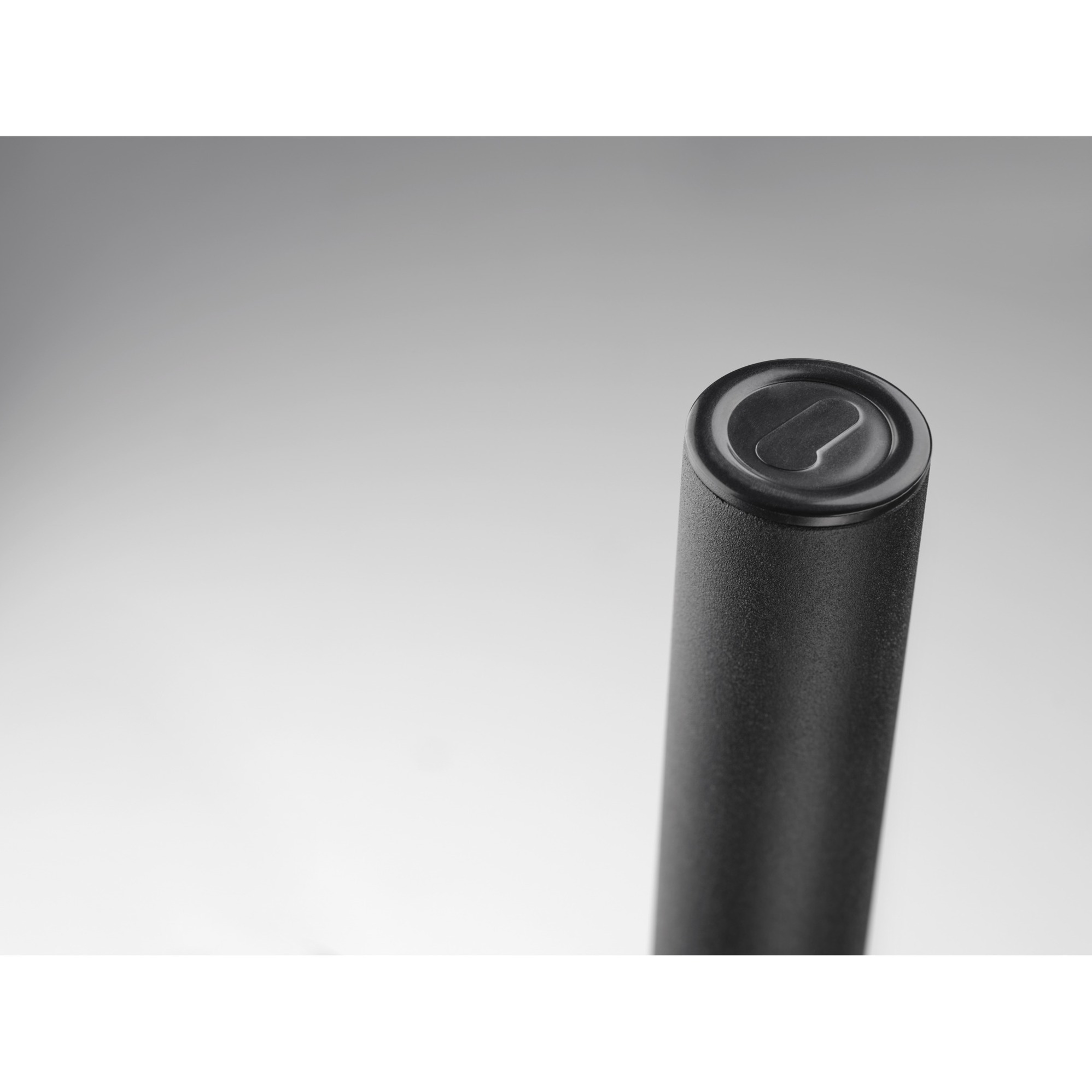 One for all WM7461 Full Metal Tripod TV Stand houder Grijs